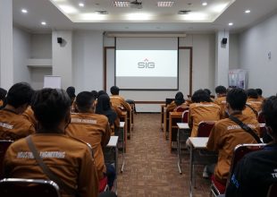 Thumbnail for the post titled: Studi Excursie (SE) Mahasiswa Teknik Industri ITATS ke PT. Semen Indonesia (Persero) Tbk.